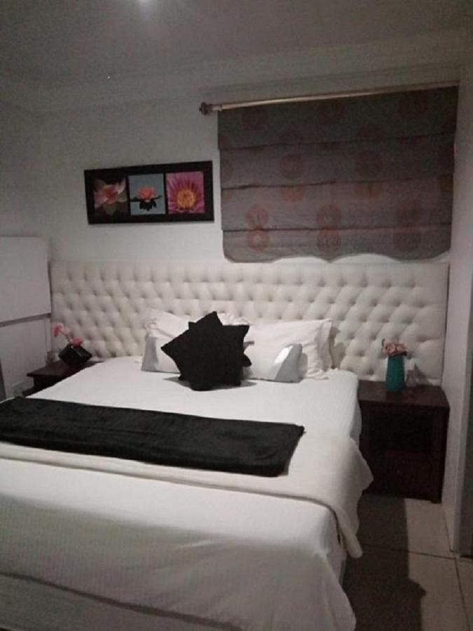 130 Market Bed And Breakfast Йоханесбург Екстериор снимка